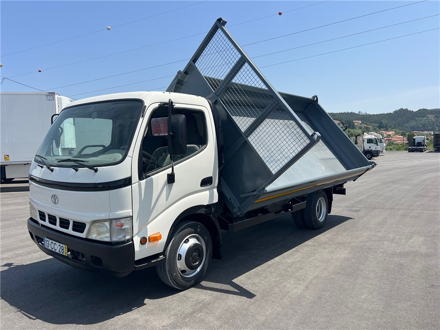 Truk jungkit TOYOTA DYNA: gambar 9