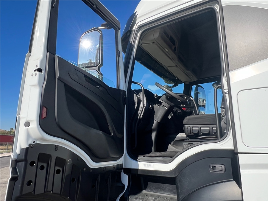 Leasing Iveco S-WAY 460 Iveco S-WAY 460: gambar 16