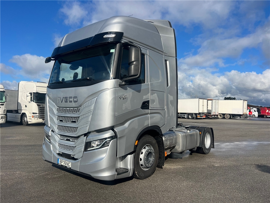 Iveco S-WAY 500 - Tractor head: gambar 1 Iveco S-WAY 500 - Tractor head: gambar 1