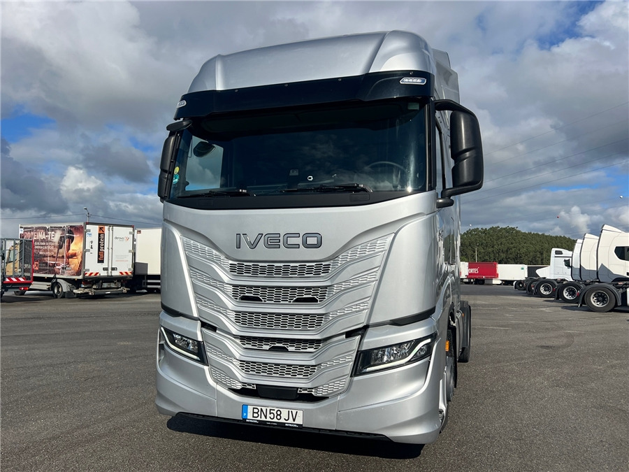 Iveco S-WAY 500 - Tractor head: gambar 2 Iveco S-WAY 500 - Tractor head: gambar 2