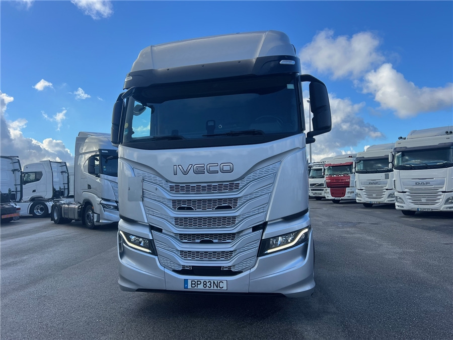 Iveco S-WAY 500 - Tractor head: gambar 2 Iveco S-WAY 500 - Tractor head: gambar 2