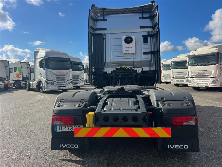 Iveco S-WAY 500 - Tractor head: gambar 5 Iveco S-WAY 500 - Tractor head: gambar 5