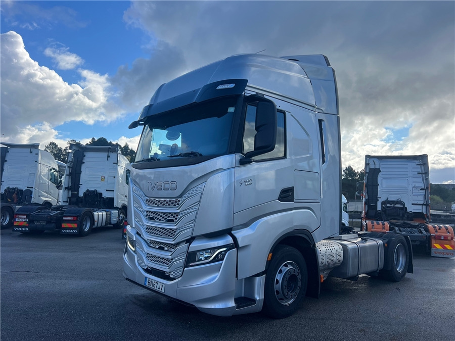 Iveco S-WAY 500 - Tractor head: gambar 1 Iveco S-WAY 500 - Tractor head: gambar 1