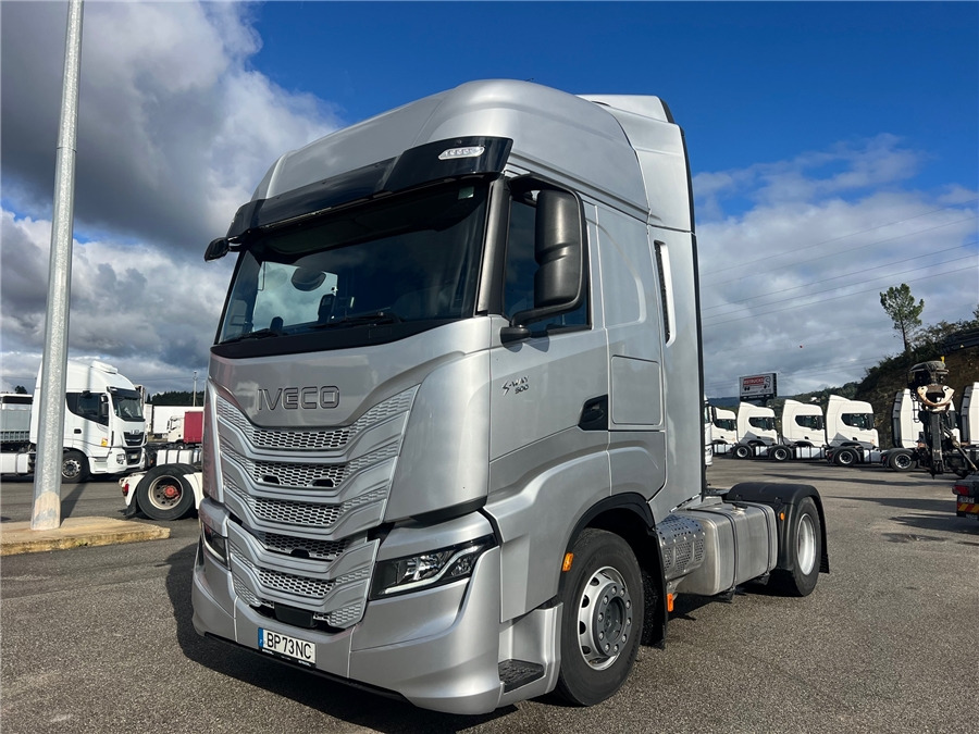 Iveco S-WAY 500 - Tractor head: gambar 1 Iveco S-WAY 500 - Tractor head: gambar 1