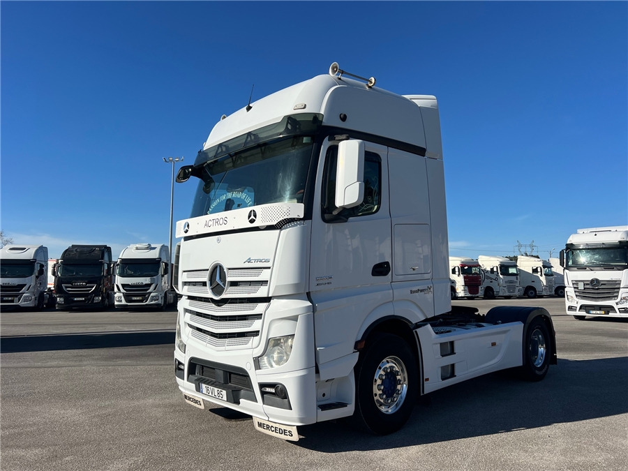 MERCEDES-BENZ 1863 AMG / RETARDER - Tractor head: gambar 3 MERCEDES-BENZ 1863 AMG / RETARDER - Tractor head: gambar 3