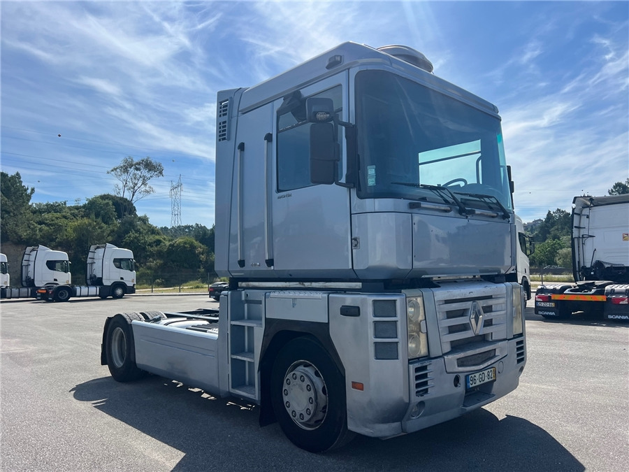 Renault AE 440 / MANUAL GEARBOX - Tractor head: gambar 3 Renault AE 440 / MANUAL GEARBOX - Tractor head: gambar 3