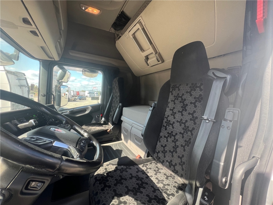 Tractor head Scania R450: gambar 16