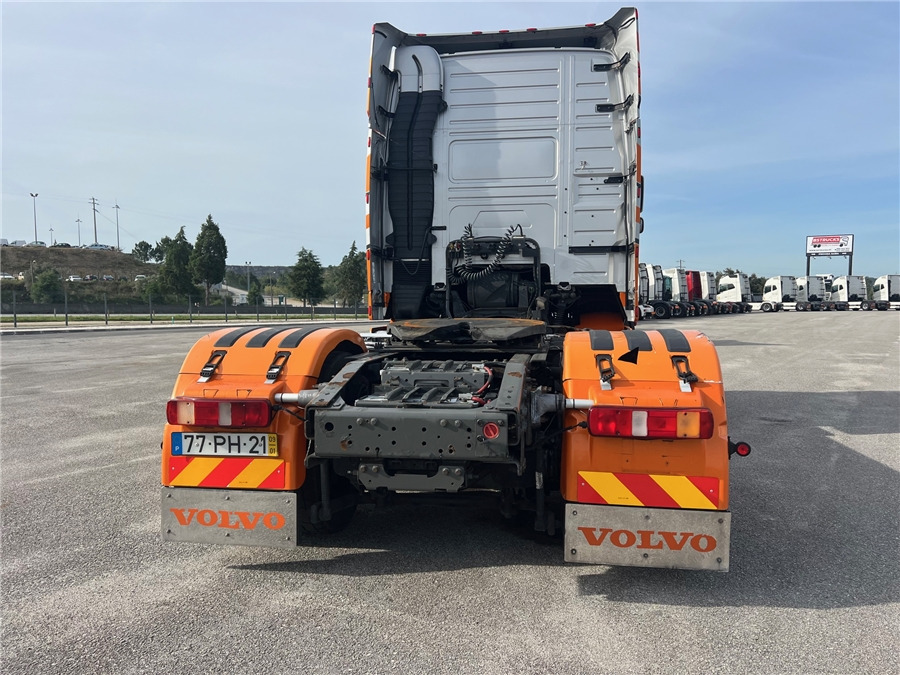 Volvo FH 16 - Tractor head: gambar 5 Volvo FH 16 - Tractor head: gambar 5
