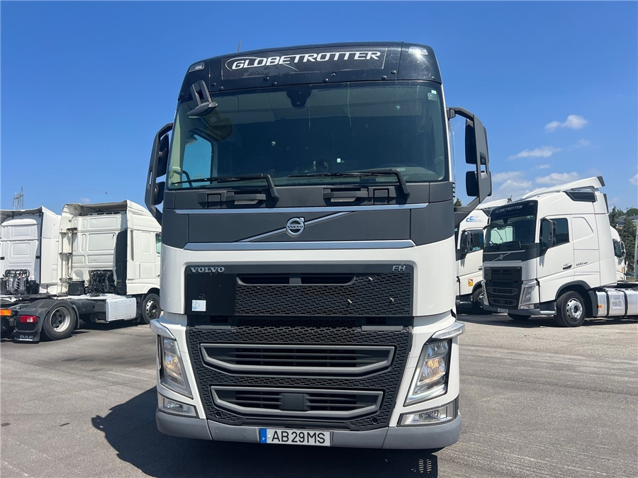 Volvo FH500 - Tractor head: gambar 2 Volvo FH500 - Tractor head: gambar 2