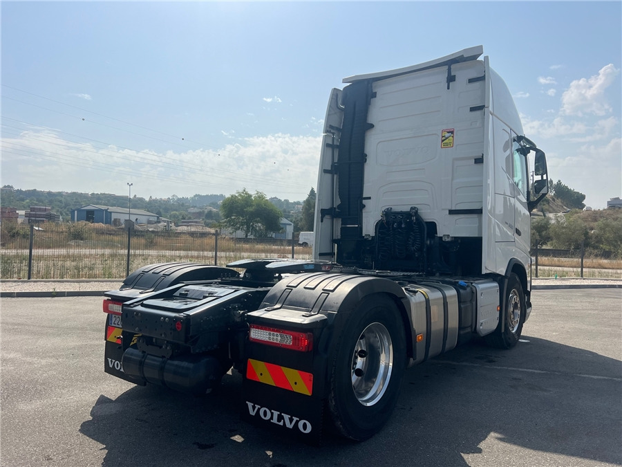 Volvo FH500 / RETARDER / IPARKCOOL - Tractor head: gambar 4 Volvo FH500 / RETARDER / IPARKCOOL - Tractor head: gambar 4