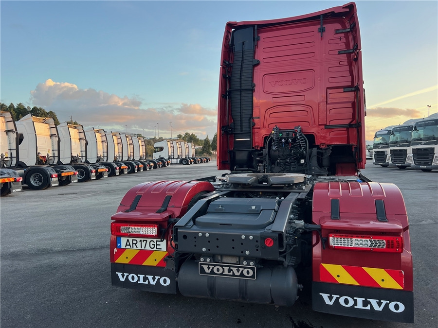 Volvo FH500/RETARDER/PCOOL - Tractor head: gambar 5 Volvo FH500/RETARDER/PCOOL - Tractor head: gambar 5