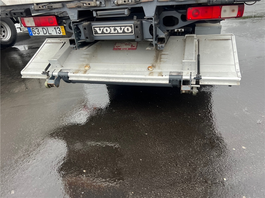 Truk dengan terpal samping Volvo FE 280: gambar 7