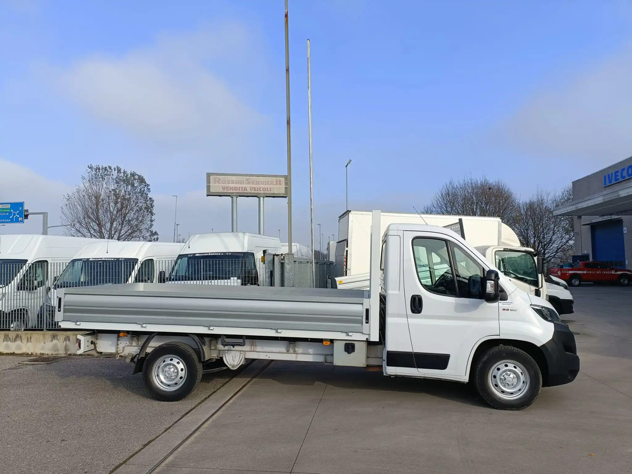 FIAT DUCATO 35 L2H1 - Van flatbed: gambar 2 FIAT DUCATO 35 L2H1 - Van flatbed: gambar 2