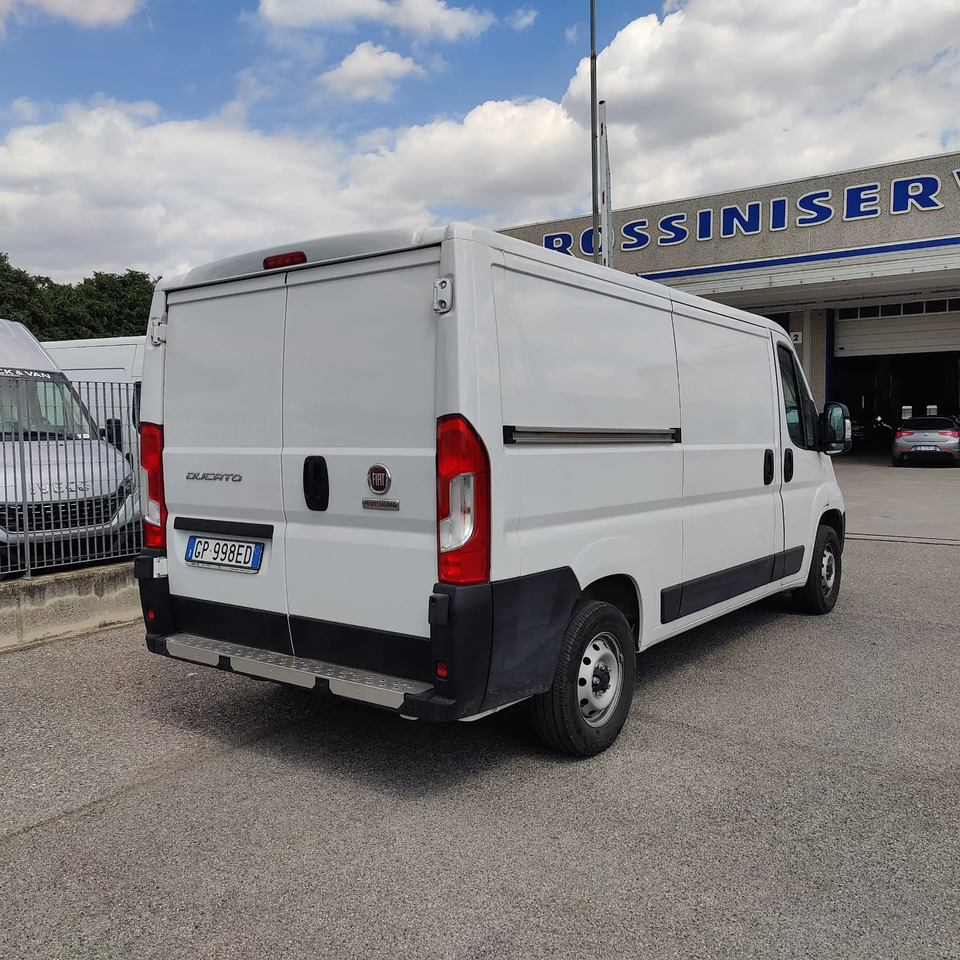 FIAT DUCATO L1H1 140 - Van panel: gambar 4 FIAT DUCATO L1H1 140 - Van panel: gambar 4