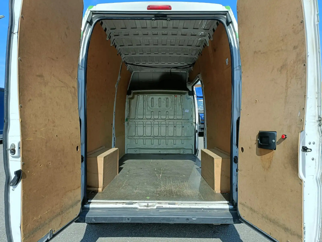 FIAT DUCATO L3H3 3.0 CC CNG - Van panel: gambar 4 FIAT DUCATO L3H3 3.0 CC CNG - Van panel: gambar 4