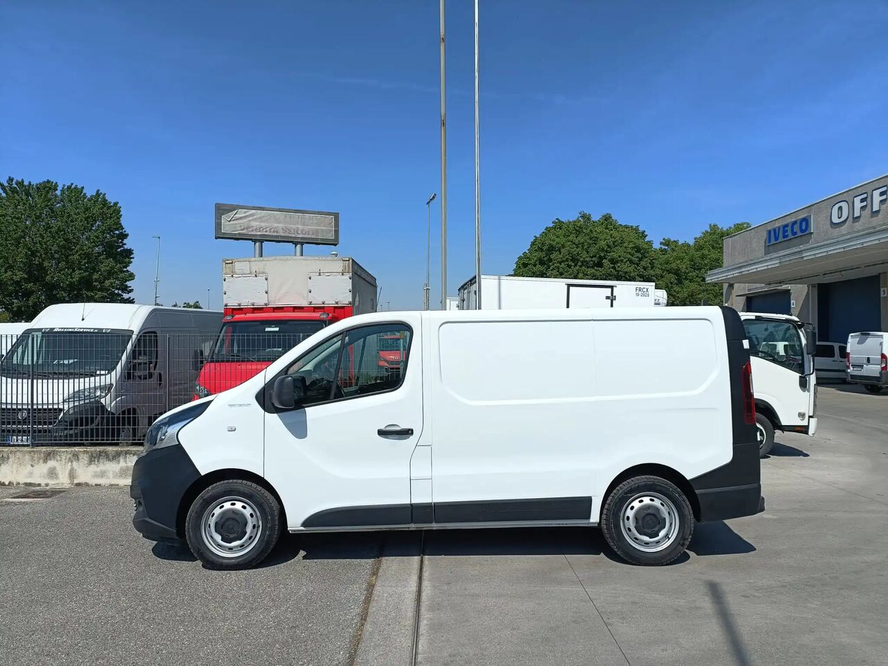 FIAT TALENTO 2.0 CH1 E6D - Van panel: gambar 4 FIAT TALENTO 2.0 CH1 E6D - Van panel: gambar 4