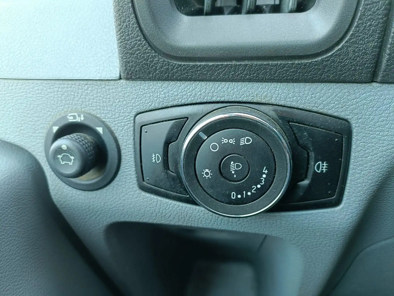 Leasing  FORD TRANSIT FURGONATO BOX FORD TRANSIT FURGONATO BOX: gambar 15