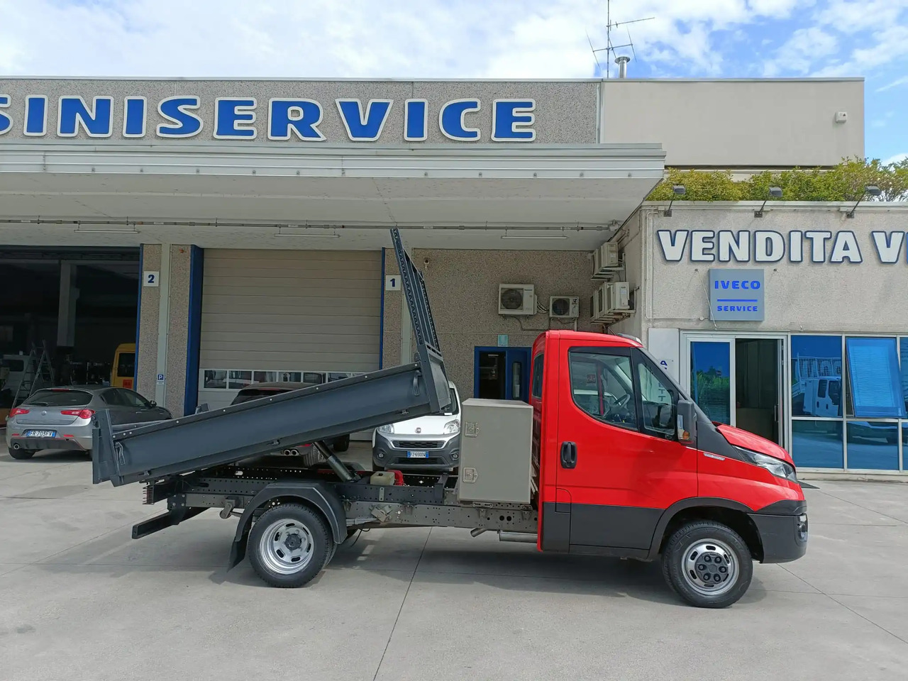 IVECO DAILY 35C12 RIBALTABILE - Van jungkit: gambar 3 IVECO DAILY 35C12 RIBALTABILE - Van jungkit: gambar 3