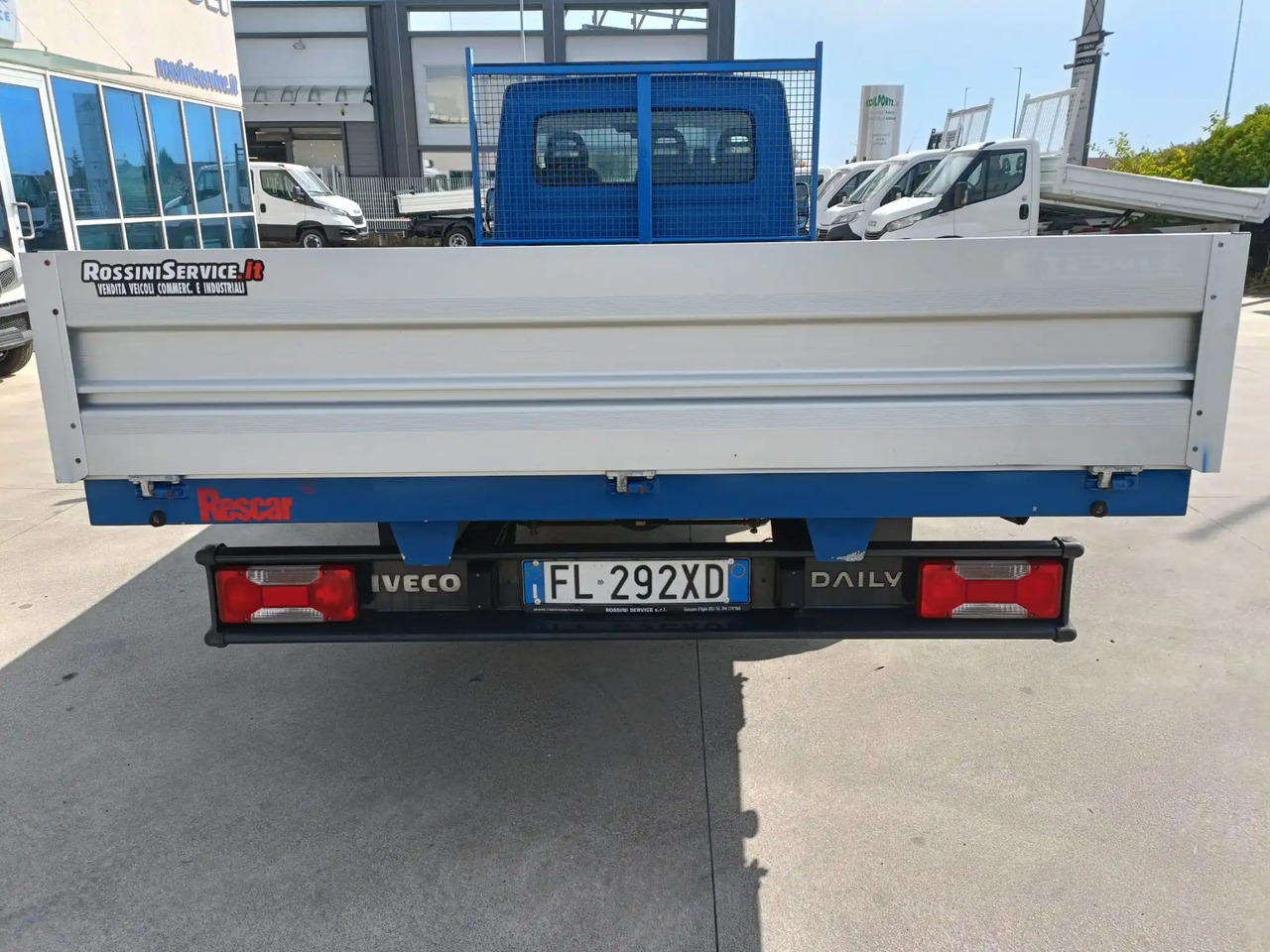 IVECO DAILY 35C15 - Van flatbed: gambar 5 IVECO DAILY 35C15 - Van flatbed: gambar 5