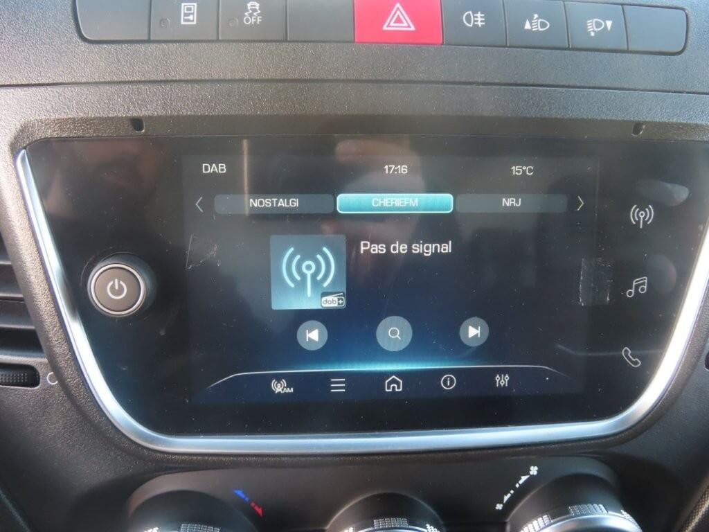 IVECO DAILY 35C16 3000 cc KM 0 - Van box: gambar 4 IVECO DAILY 35C16 3000 cc KM 0 - Van box: gambar 4