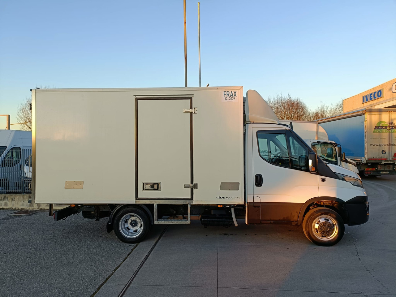 IVECO DAILY 35C18 FRIGO FRCX 3.0 - Van berpendingin: gambar 3 IVECO DAILY 35C18 FRIGO FRCX 3.0 - Van berpendingin: gambar 3