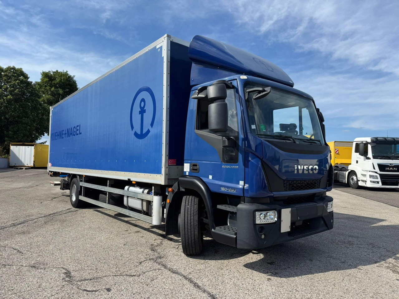 IVECO EUROCARGO 160E25P - Truk box: gambar 1 IVECO EUROCARGO 160E25P - Truk box: gambar 1