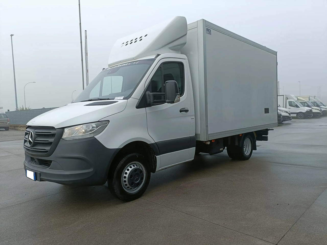 MERCEDES BENZ SPRINTER 415 150 CV - Van berpendingin: gambar 3 MERCEDES BENZ SPRINTER 415 150 CV - Van berpendingin: gambar 3