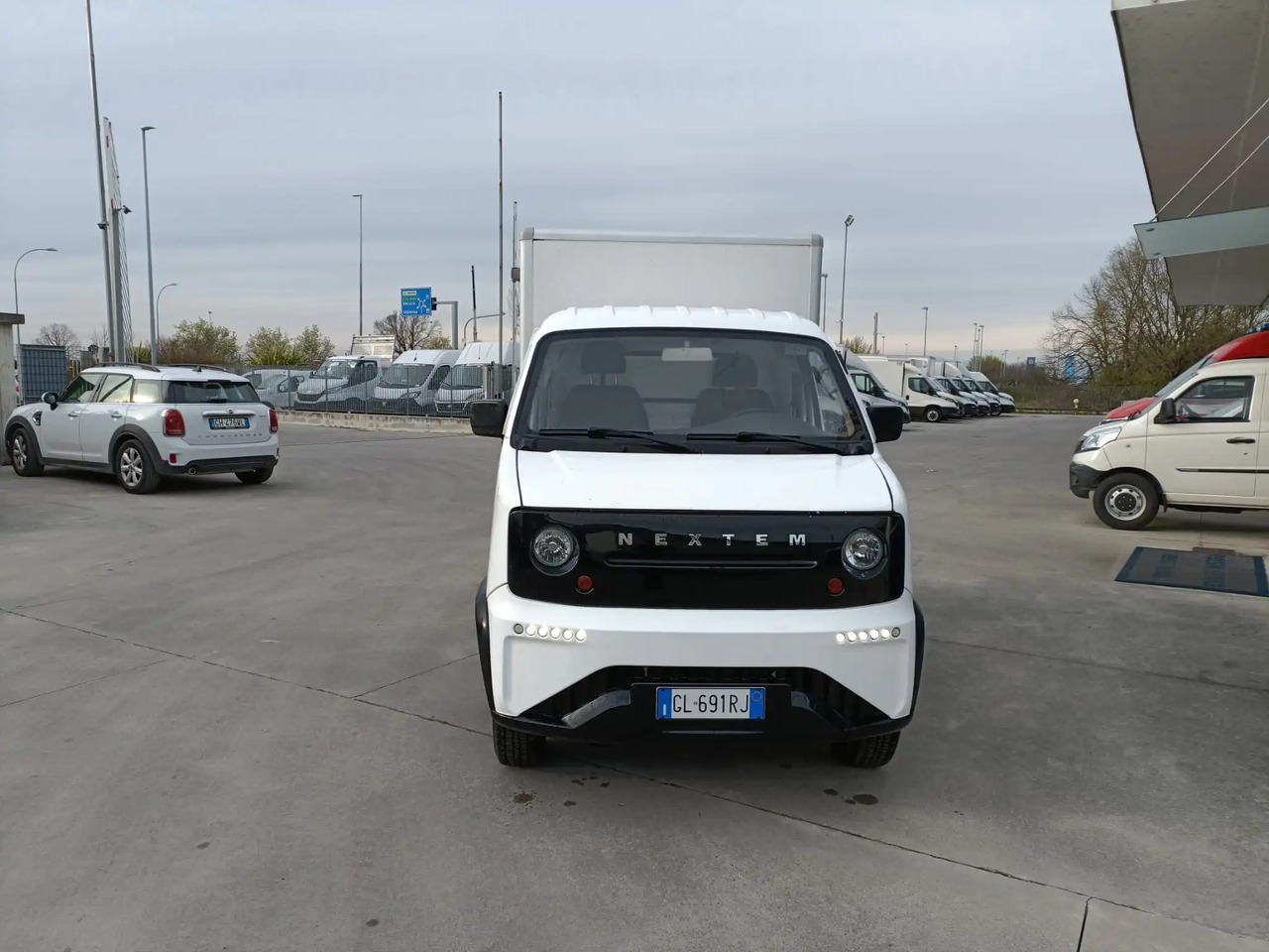 NEXTEM FURGONE BOX 100% ELETTRICO - Van box, Van listrik: gambar 3 NEXTEM FURGONE BOX 100% ELETTRICO - Van box, Van listrik: gambar 3