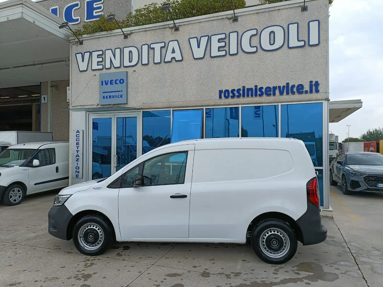 RENAULT KANGOO EV45 – 100% ELETTRICO - Van panel, Van listrik: gambar 4 RENAULT KANGOO EV45 – 100% ELETTRICO - Van panel, Van listrik: gambar 4