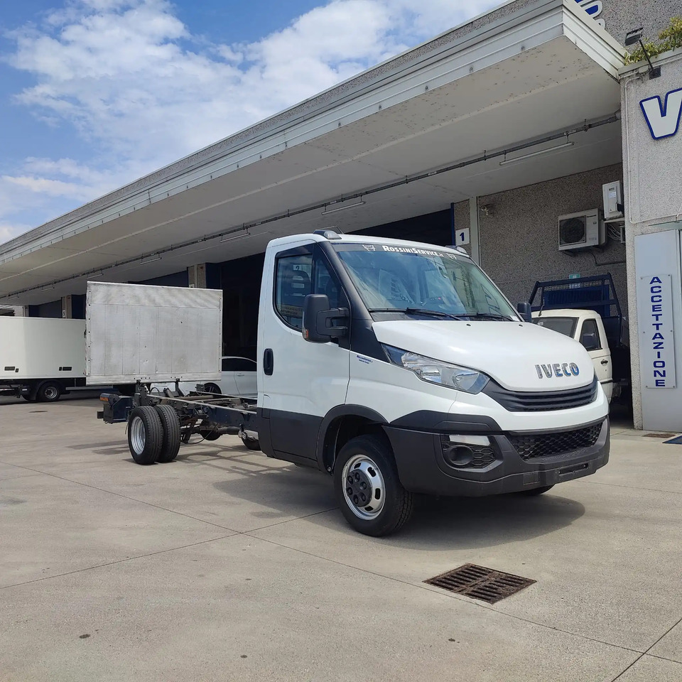 IVECO DAILY 35C14 - Van pengiriman: gambar 1 IVECO DAILY 35C14 - Van pengiriman: gambar 1