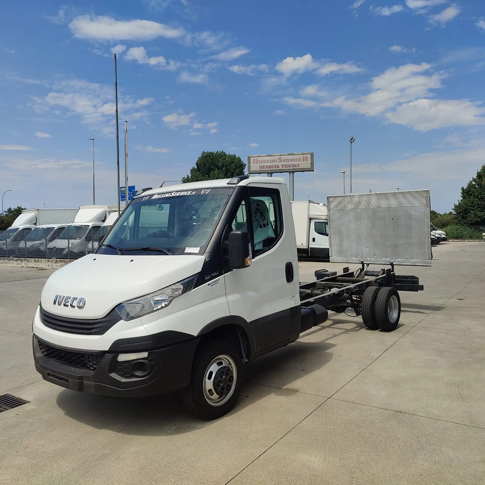 IVECO DAILY 35C14 - Van pengiriman: gambar 2 IVECO DAILY 35C14 - Van pengiriman: gambar 2