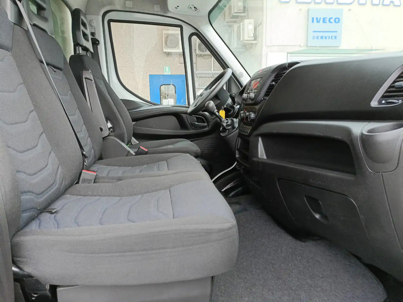 Van pengiriman IVECO DAILY 35C14: gambar 8