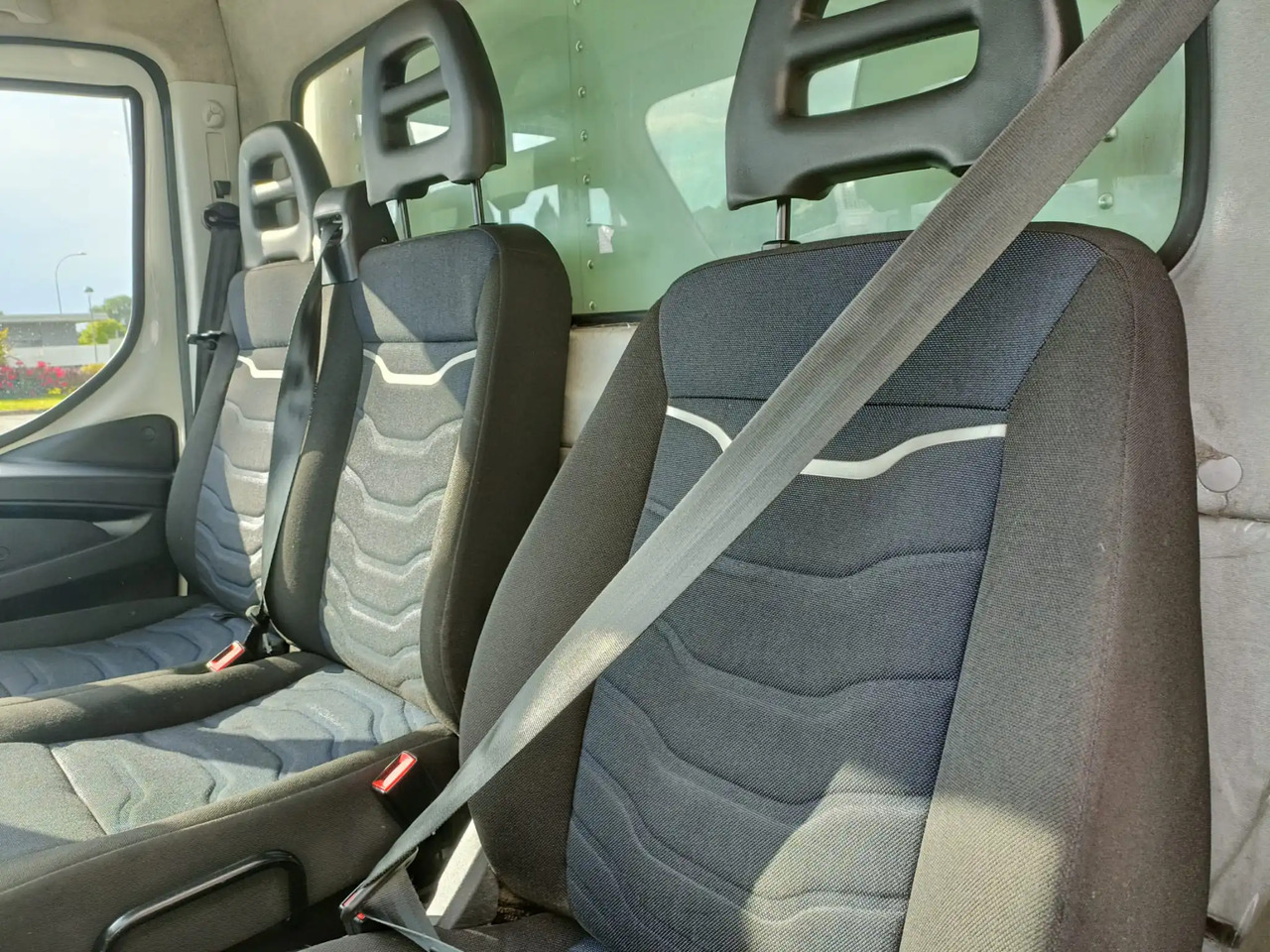 IVECO DAILY 35C14 - Van pengiriman: gambar 5 IVECO DAILY 35C14 - Van pengiriman: gambar 5
