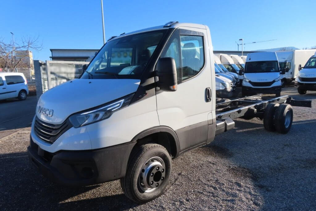 IVECO DAILY 72C18 - Van pengiriman: gambar 1 IVECO DAILY 72C18 - Van pengiriman: gambar 1