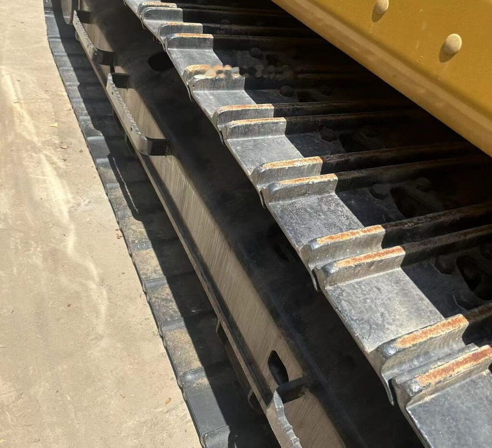 Ekskavator perayap Caterpillar 320GC: gambar 6