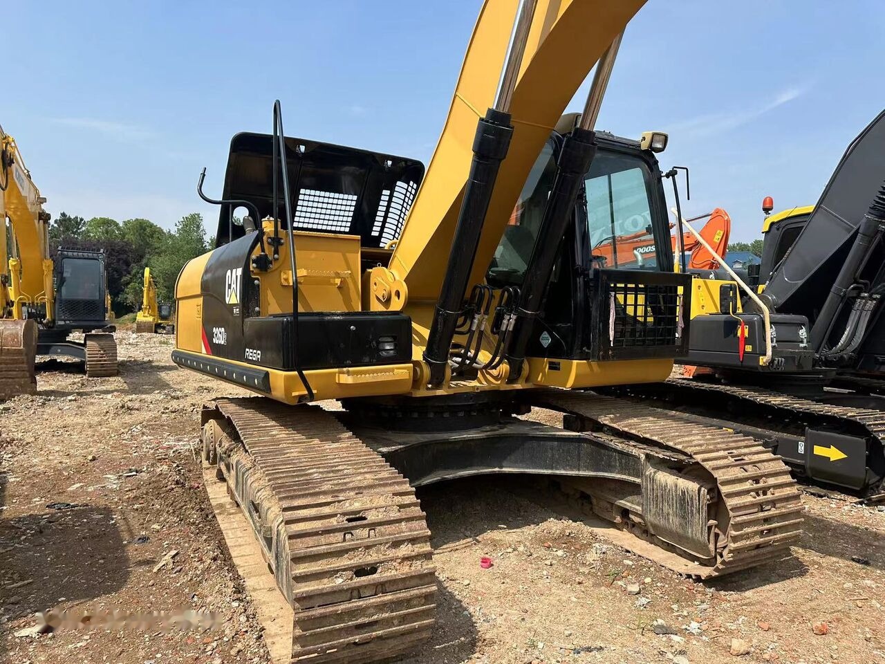 Caterpillar 326D - Ekskavator perayap: gambar 1 Caterpillar 326D - Ekskavator perayap: gambar 1