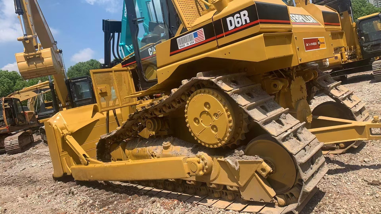 Caterpillar D6R - Bulldozer: gambar 2 Caterpillar D6R - Bulldozer: gambar 2