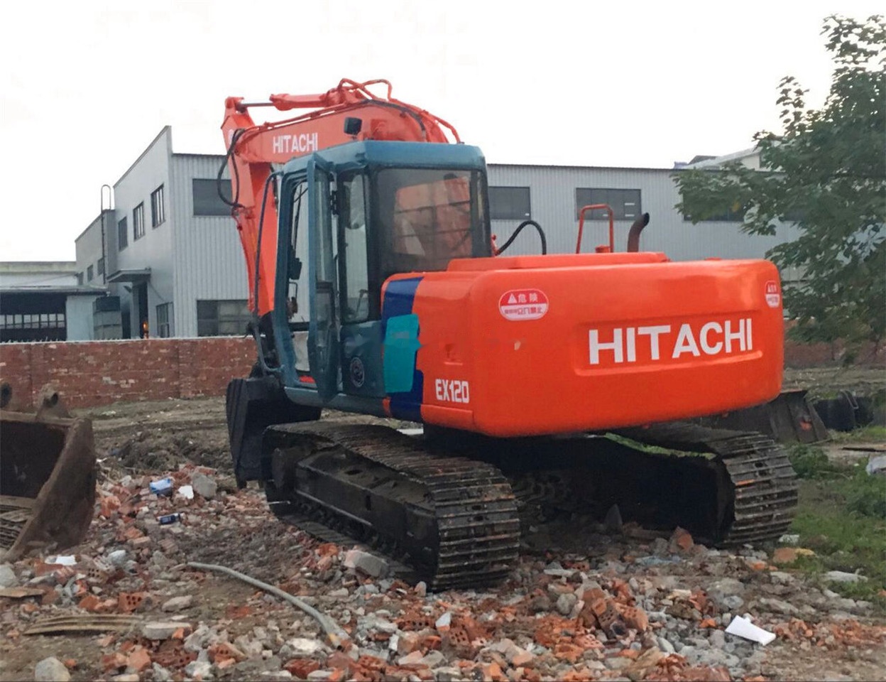 Hitachi EX120-3 - Ekskavator perayap: gambar 3 Hitachi EX120-3 - Ekskavator perayap: gambar 3