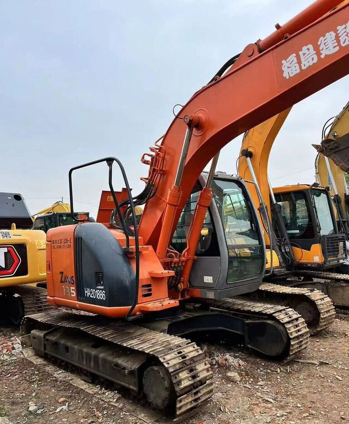 Hitachi ZX135 - Ekskavator perayap: gambar 5 Hitachi ZX135 - Ekskavator perayap: gambar 5