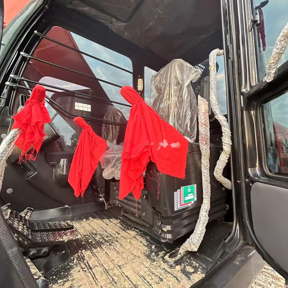 Hitachi ZX200-3 - Ekskavator perayap: gambar 5 Hitachi ZX200-3 - Ekskavator perayap: gambar 5