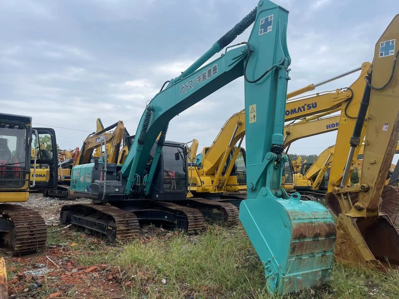 Hitachi ZX200-3 - Ekskavator perayap: gambar 5 Hitachi ZX200-3 - Ekskavator perayap: gambar 5