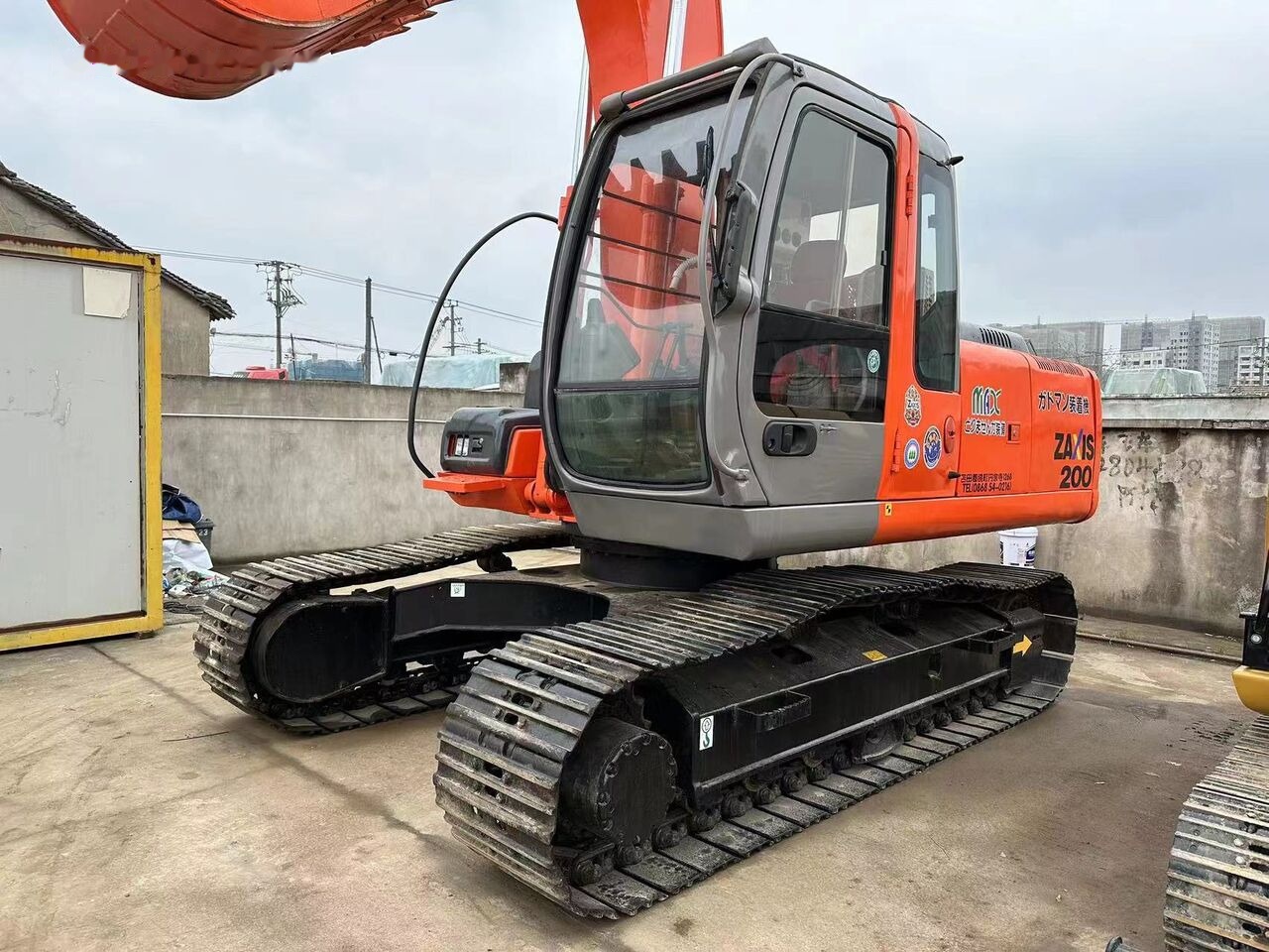 Hitachi ZX200 - Ekskavator perayap: gambar 4 Hitachi ZX200 - Ekskavator perayap: gambar 4