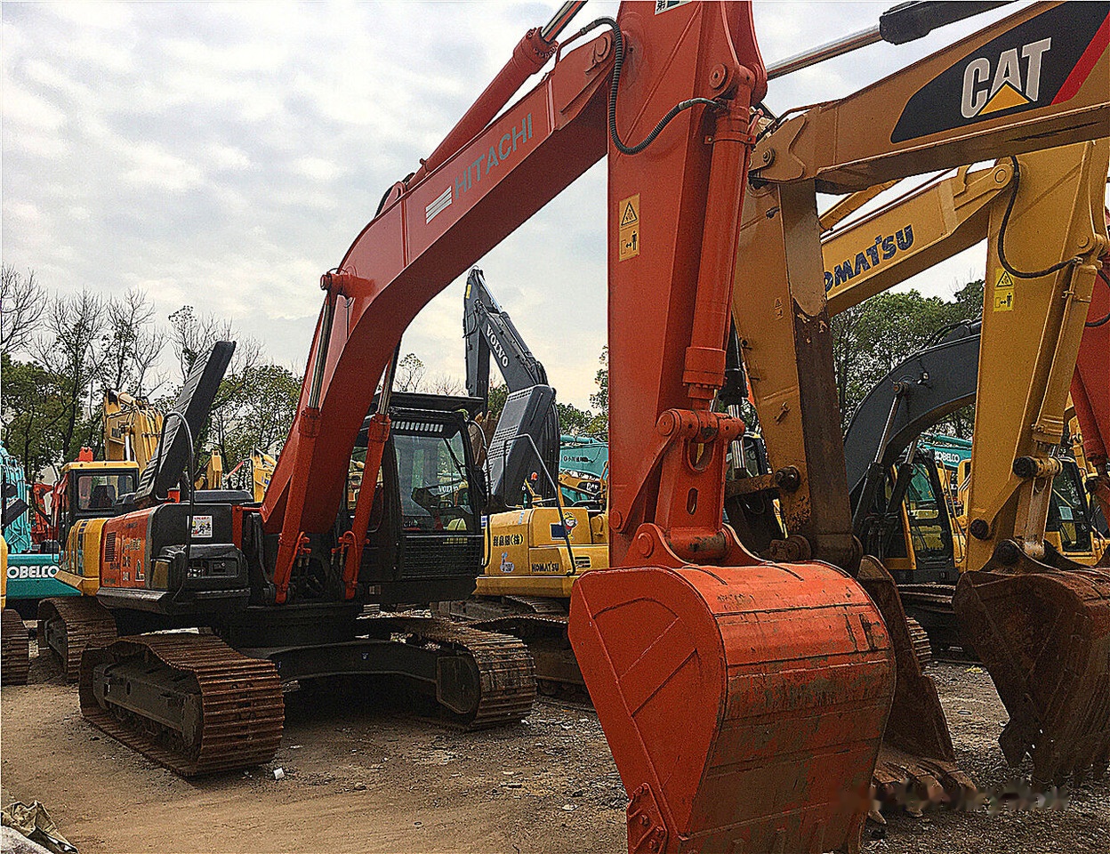 Hitachi ZX240-3G - Ekskavator perayap: gambar 5 Hitachi ZX240-3G - Ekskavator perayap: gambar 5
