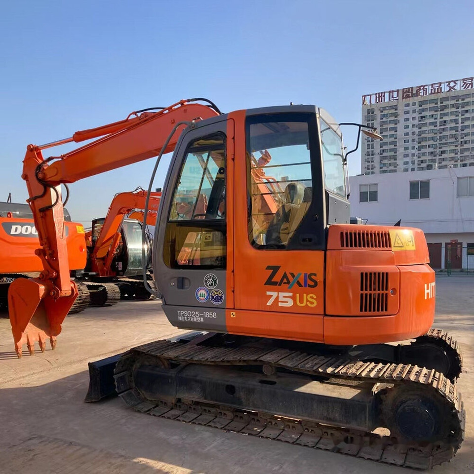 Hitachi ZX75US - Ekskavator perayap: gambar 2 Hitachi ZX75US - Ekskavator perayap: gambar 2