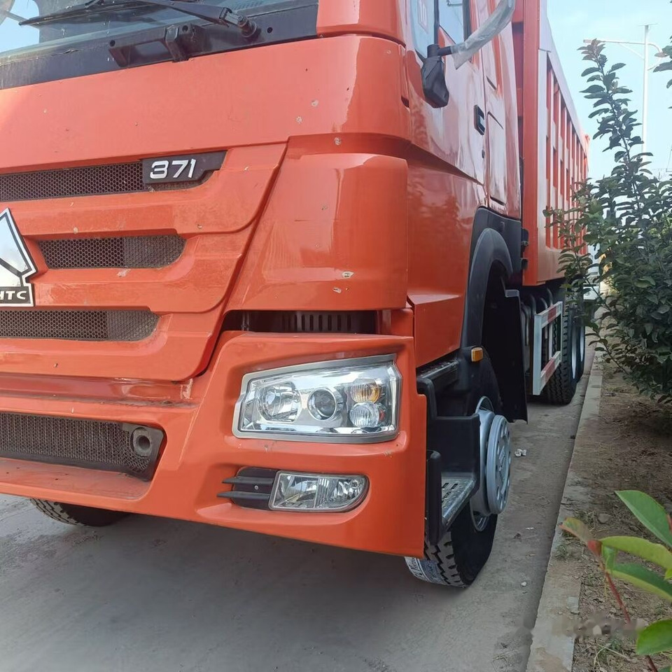 Howo 371 6*4 new tires - Truk jungkit: gambar 2 Howo 371 6*4 new tires - Truk jungkit: gambar 2