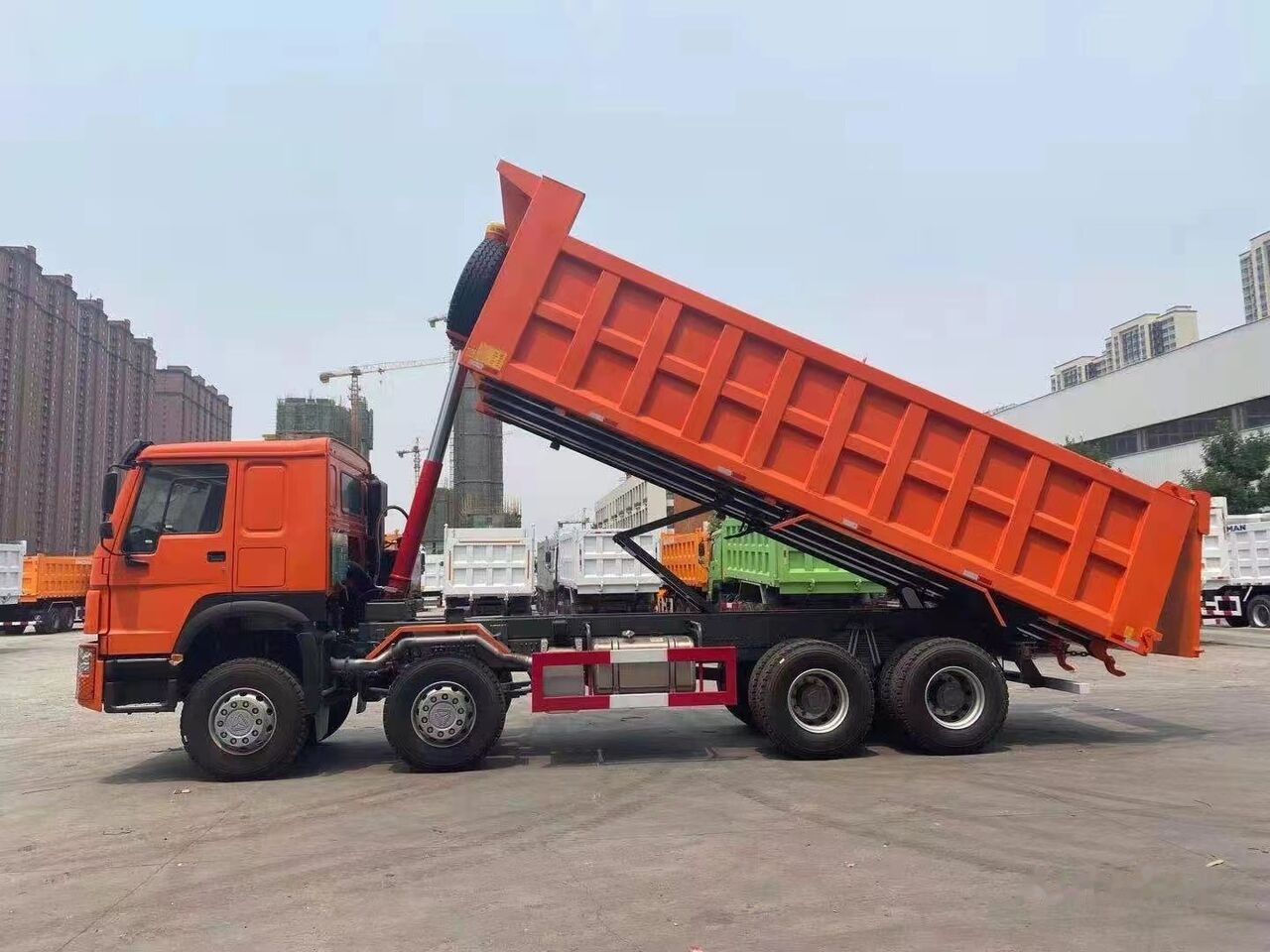 Howo 371 - Truk jungkit: gambar 1 Howo 371 - Truk jungkit: gambar 1