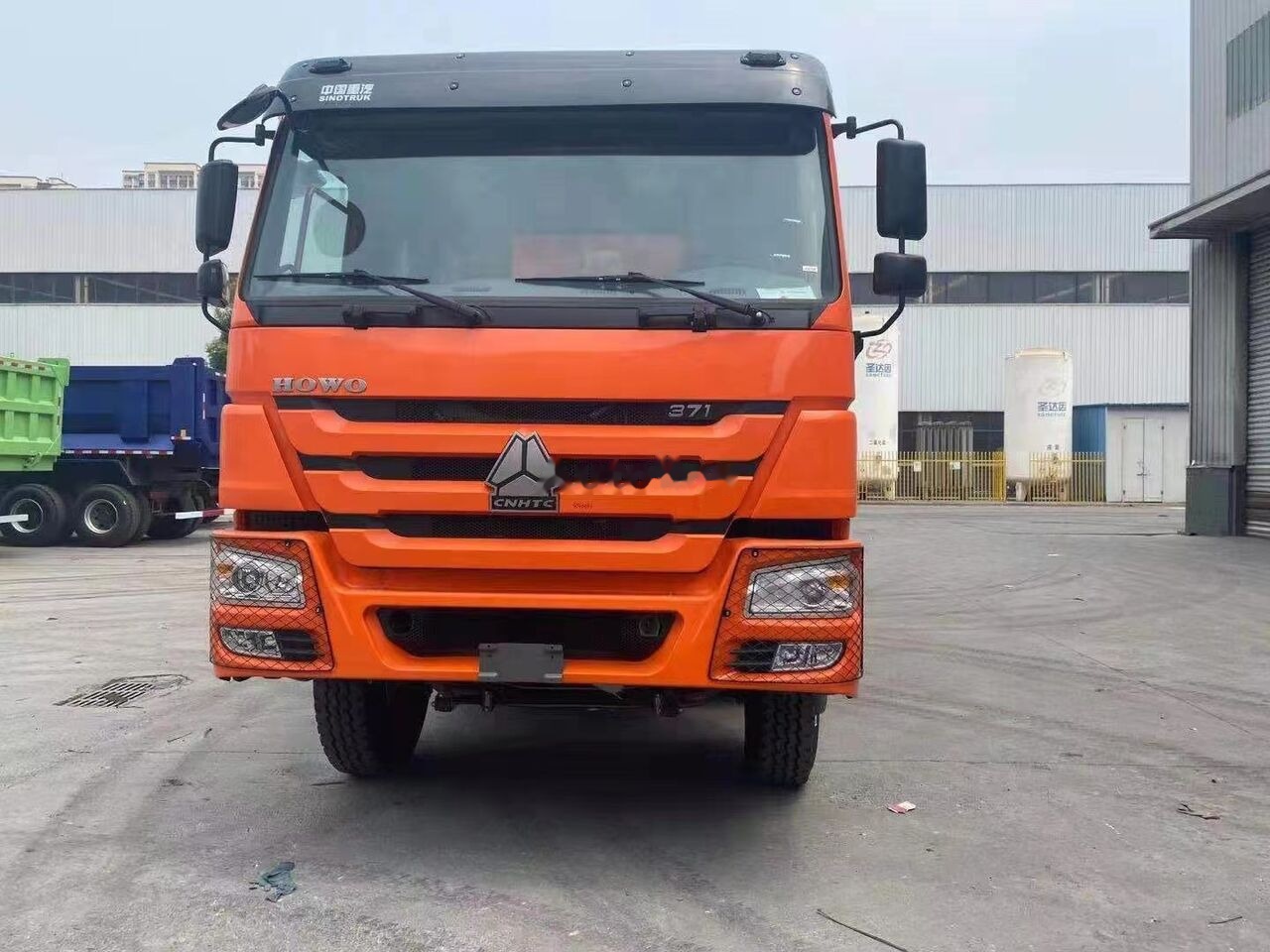 Howo 371 - Truk jungkit: gambar 2 Howo 371 - Truk jungkit: gambar 2