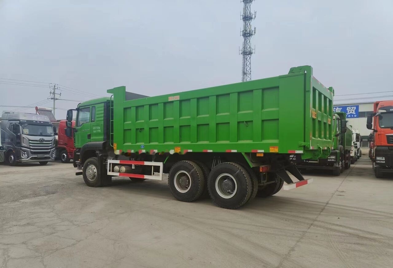 Howo G7W - Truk jungkit: gambar 1 Howo G7W - Truk jungkit: gambar 1