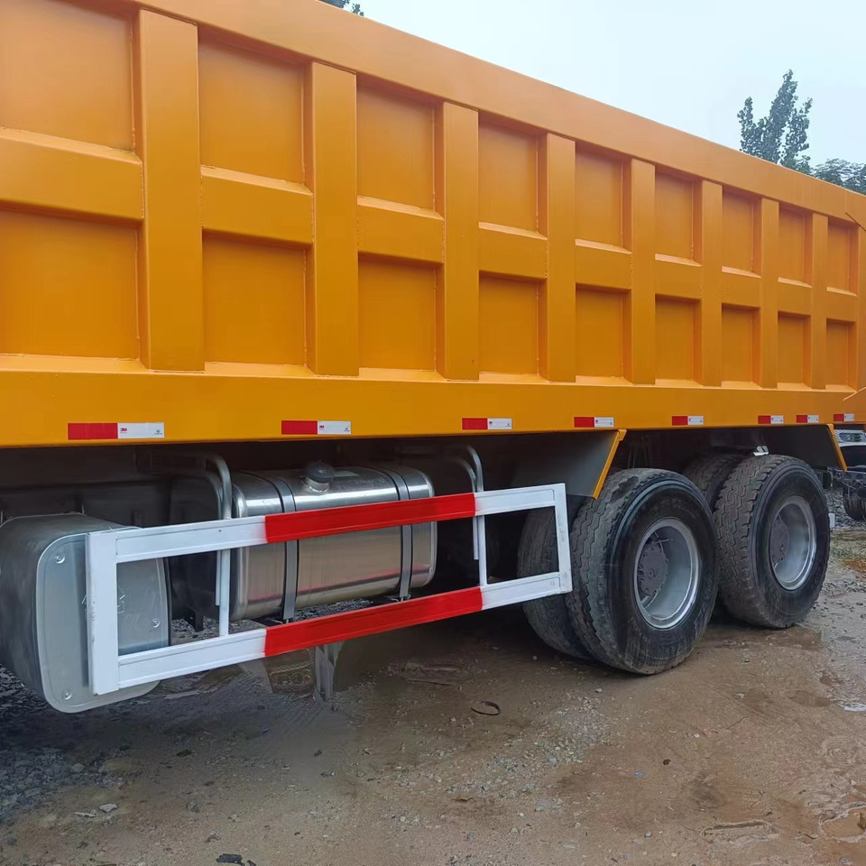 Howo HOWO 8x4 DUMP TRUCK - Truk jungkit: gambar 5 Howo HOWO 8x4 DUMP TRUCK - Truk jungkit: gambar 5