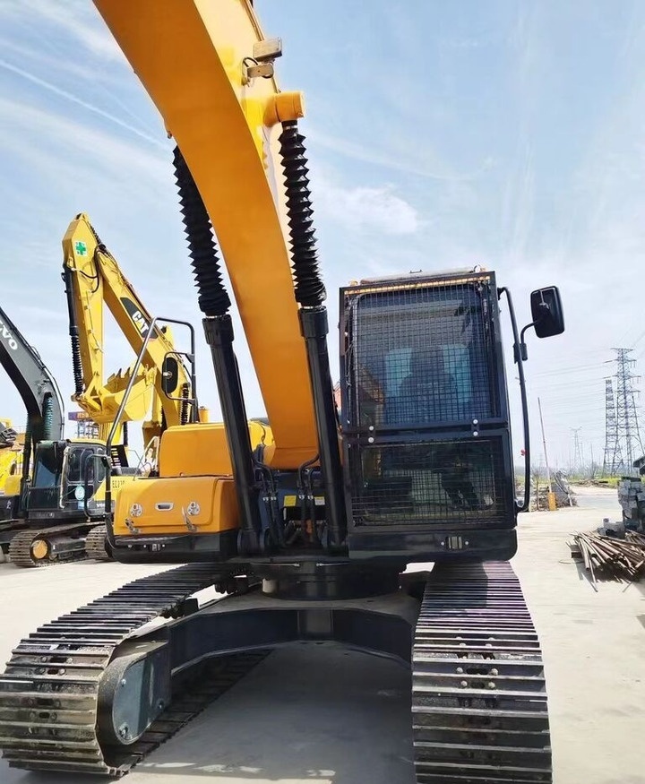 Hyundai R220-9S - Ekskavator perayap: gambar 2 Hyundai R220-9S - Ekskavator perayap: gambar 2